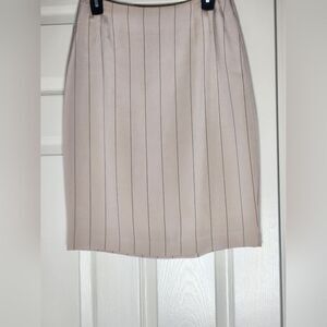 Ellen Tracy 8 Striped Beige 100% SILK  Lined Women's Pencil Skirt